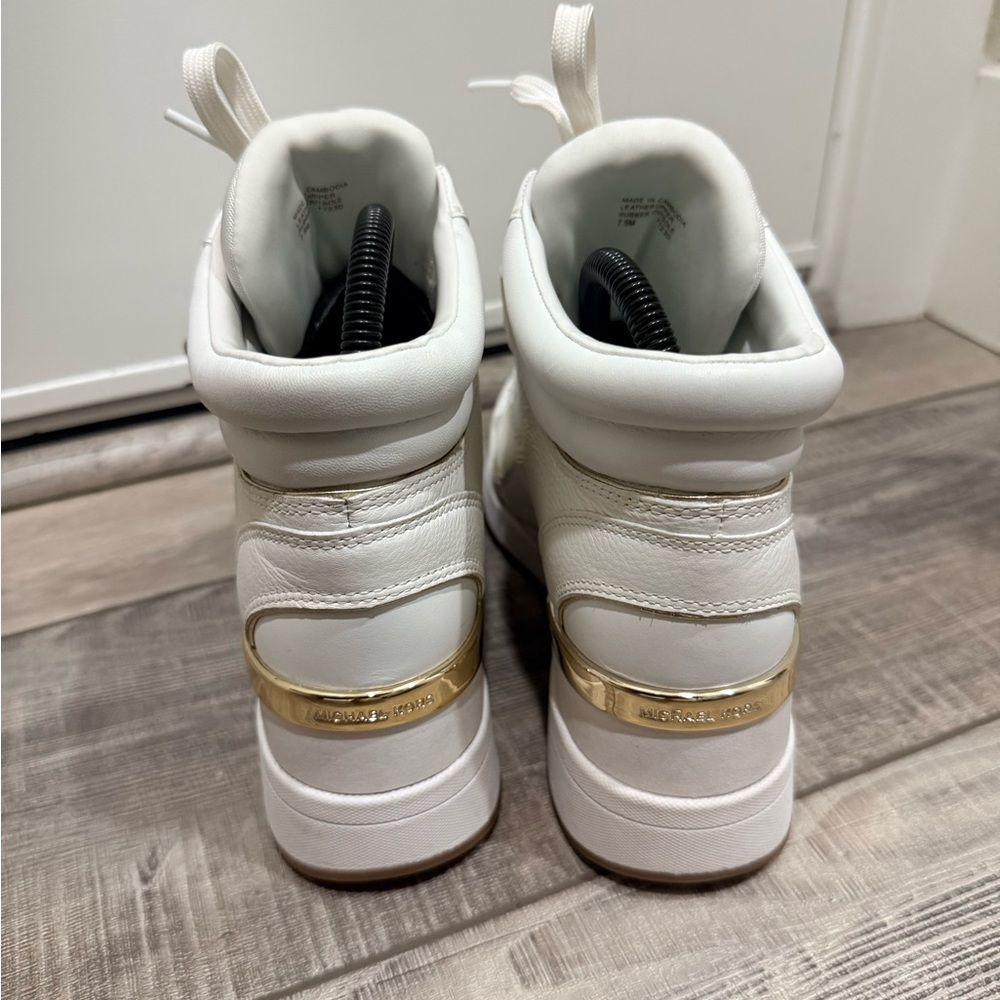 Michael Kors Women's White High-Top Sneakers - 7.5 - Picture 3 of 7